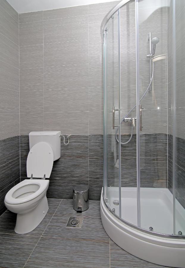 Apartment Moretic Gromaca Bagian luar foto